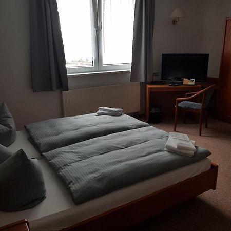 Hotel Zur Altstadt Calbe Zewnętrze zdjęcie