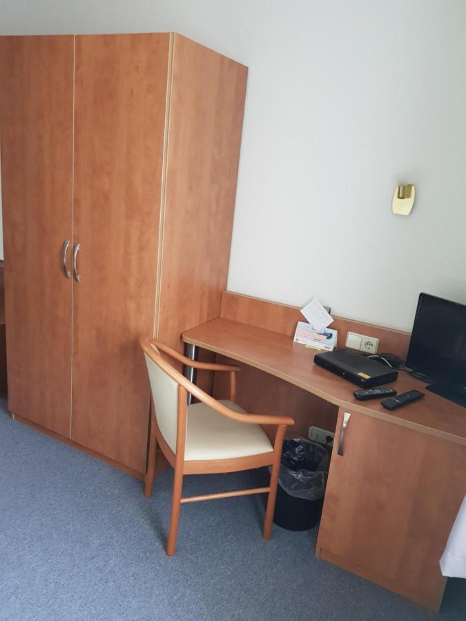 Hotel Zur Altstadt Calbe Zewnętrze zdjęcie