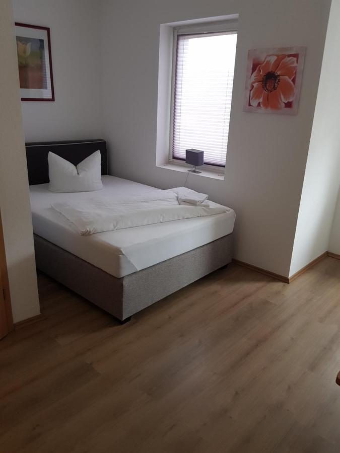 Hotel Zur Altstadt Calbe Zewnętrze zdjęcie