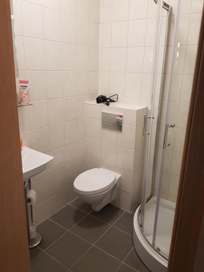 Hotel Zur Altstadt Calbe Zewnętrze zdjęcie