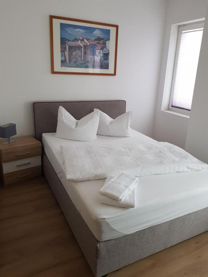 Hotel Zur Altstadt Calbe Zewnętrze zdjęcie