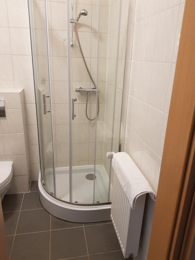 Hotel Zur Altstadt Calbe Zewnętrze zdjęcie